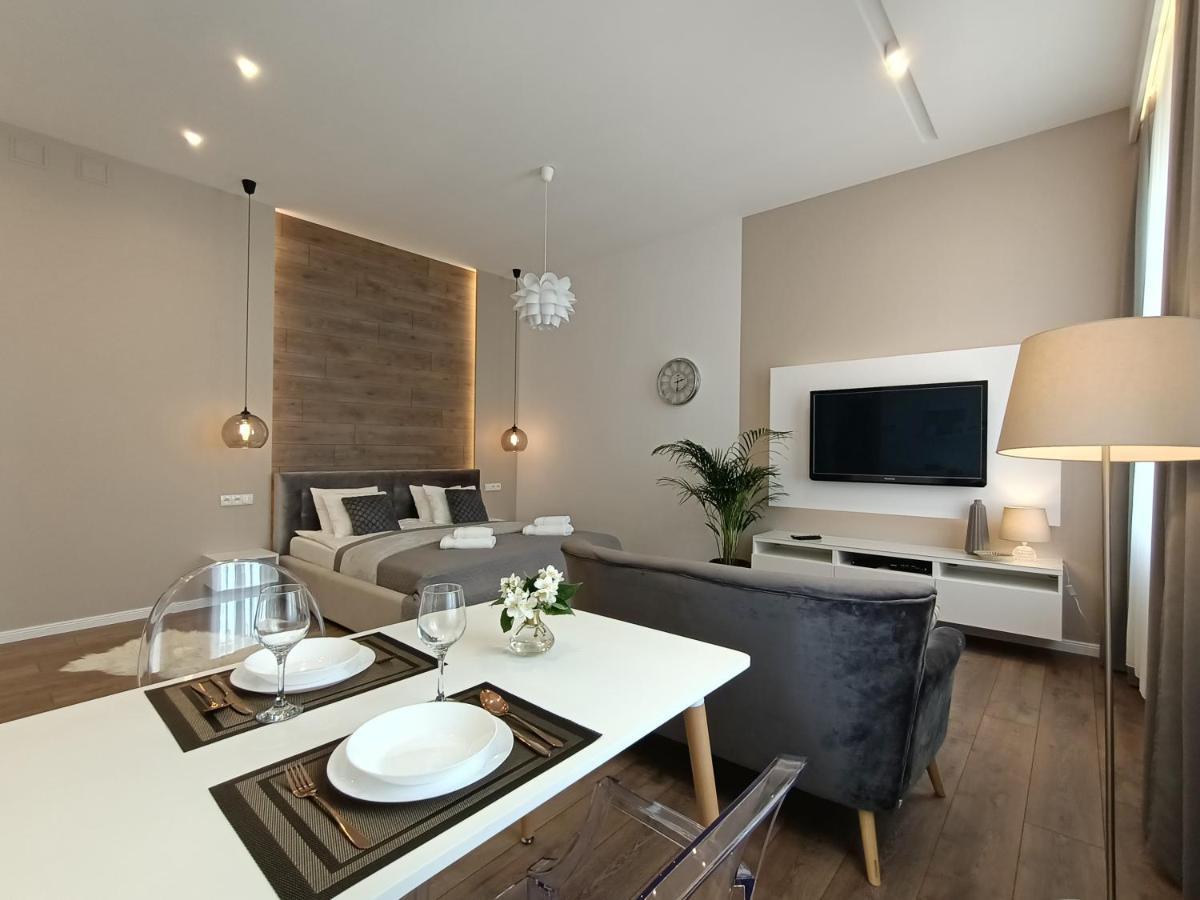 Myfive Apartments Cracovie Extérieur photo
